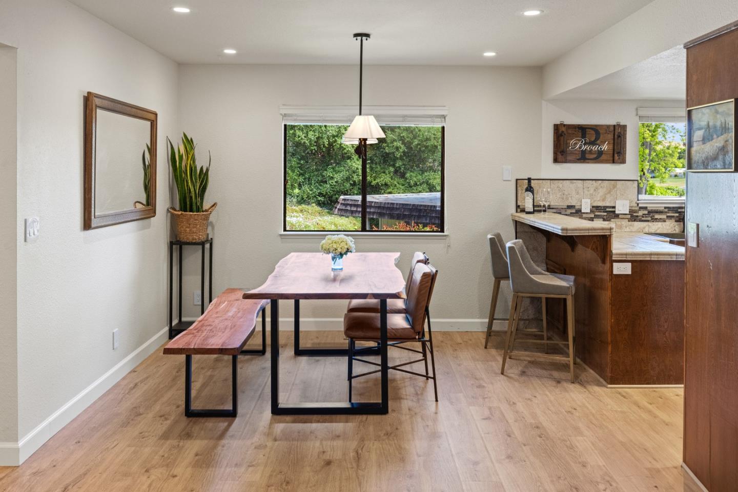 Detail Gallery Image 5 of 45 For 23799 Monterey-Salinas Hwy #35,  Salinas,  CA 93908 - 2 Beds | 2 Baths