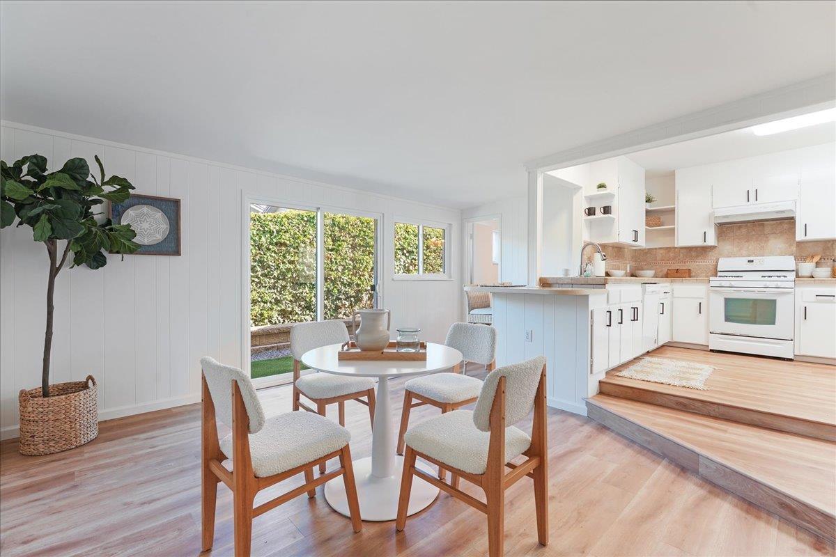 Detail Gallery Image 15 of 43 For 65 17 Mile Dr, Pacific Grove,  CA 93950 - 2 Beds | 1/1 Baths