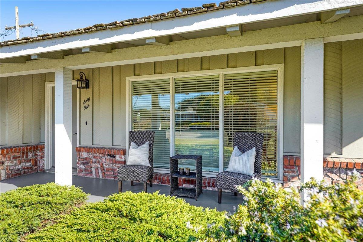 Detail Gallery Image 2 of 43 For 65 17 Mile Dr, Pacific Grove,  CA 93950 - 2 Beds | 1/1 Baths