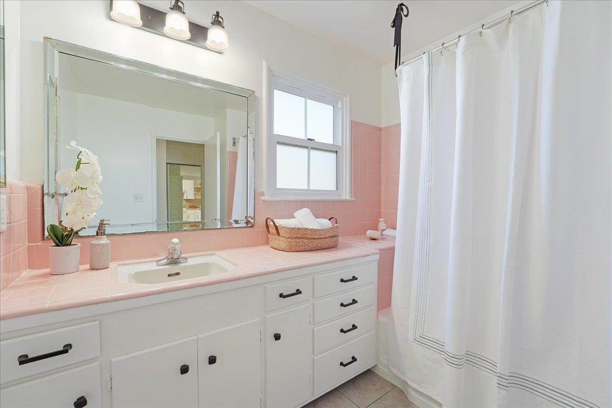 Detail Gallery Image 25 of 43 For 65 17 Mile Dr, Pacific Grove,  CA 93950 - 2 Beds | 1/1 Baths