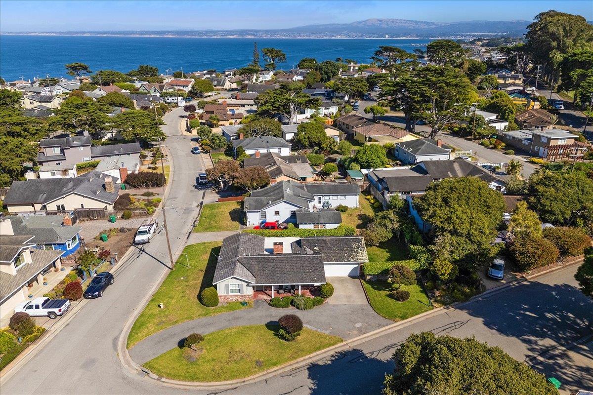 Detail Gallery Image 30 of 43 For 65 17 Mile Dr, Pacific Grove,  CA 93950 - 2 Beds | 1/1 Baths