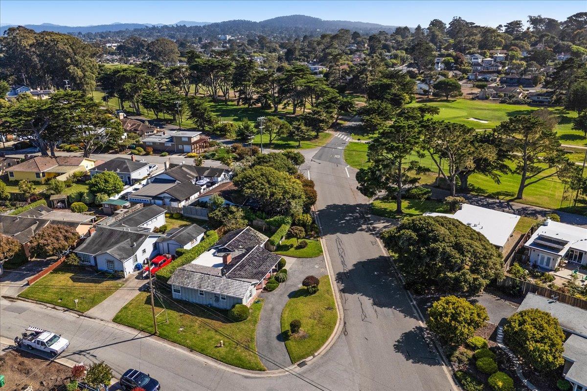 Detail Gallery Image 31 of 43 For 65 17 Mile Dr, Pacific Grove,  CA 93950 - 2 Beds | 1/1 Baths