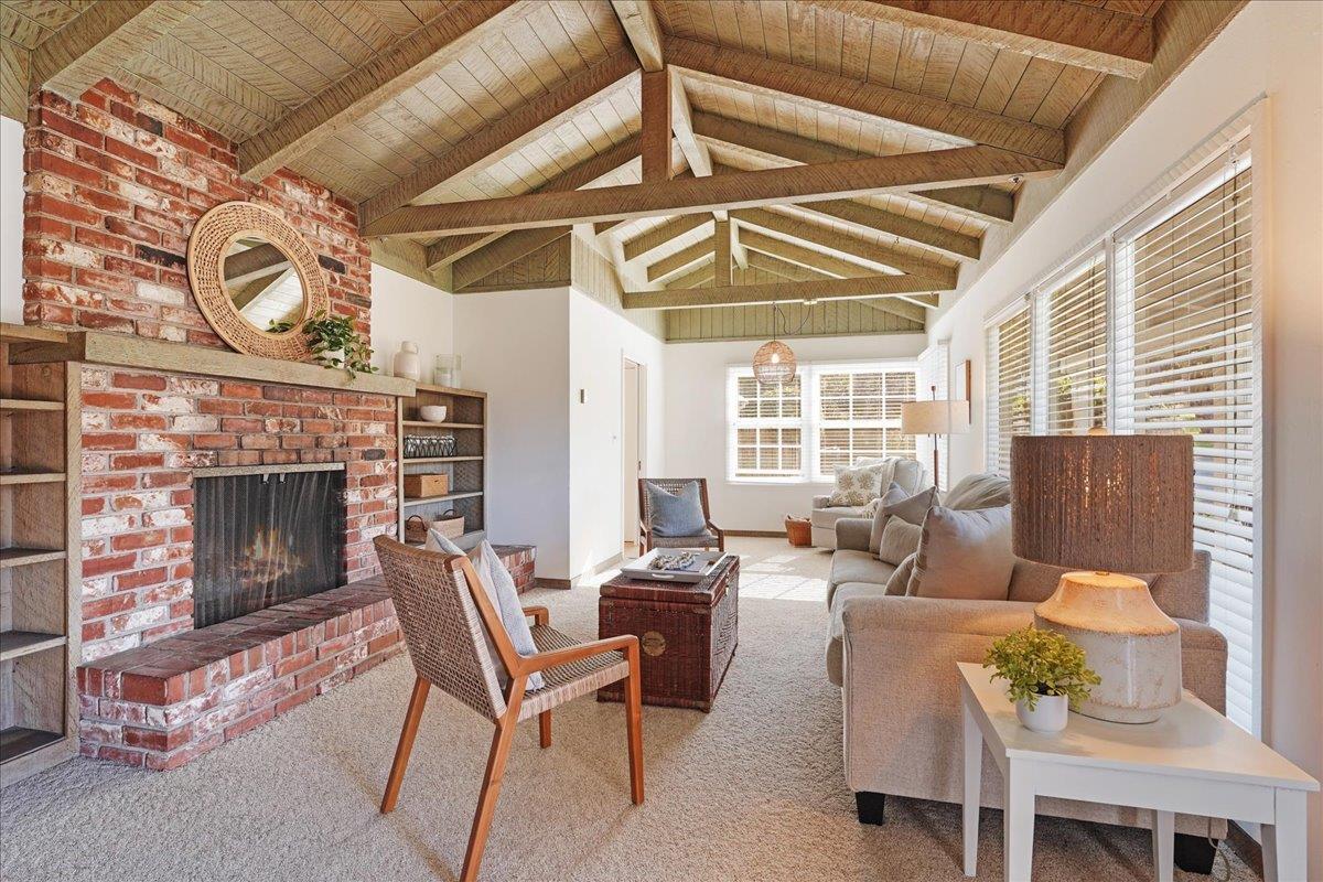 Detail Gallery Image 5 of 43 For 65 17 Mile Dr, Pacific Grove,  CA 93950 - 2 Beds | 1/1 Baths