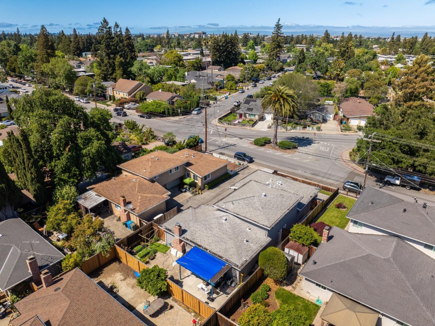 Detail Gallery Image 39 of 39 For 1506-1508 Kentfield Ave, Redwood City,  CA 94061 - 4 Beds | 3 Baths