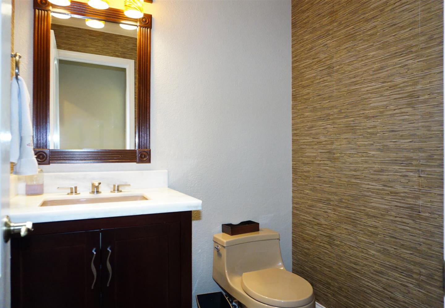 Detail Gallery Image 12 of 19 For 20385 Silverado Ave, Cupertino,  CA 95014 - 4 Beds | 2/1 Baths