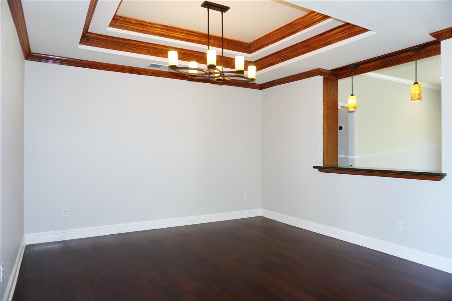 Detail Gallery Image 13 of 19 For 20385 Silverado Ave, Cupertino,  CA 95014 - 4 Beds | 2/1 Baths