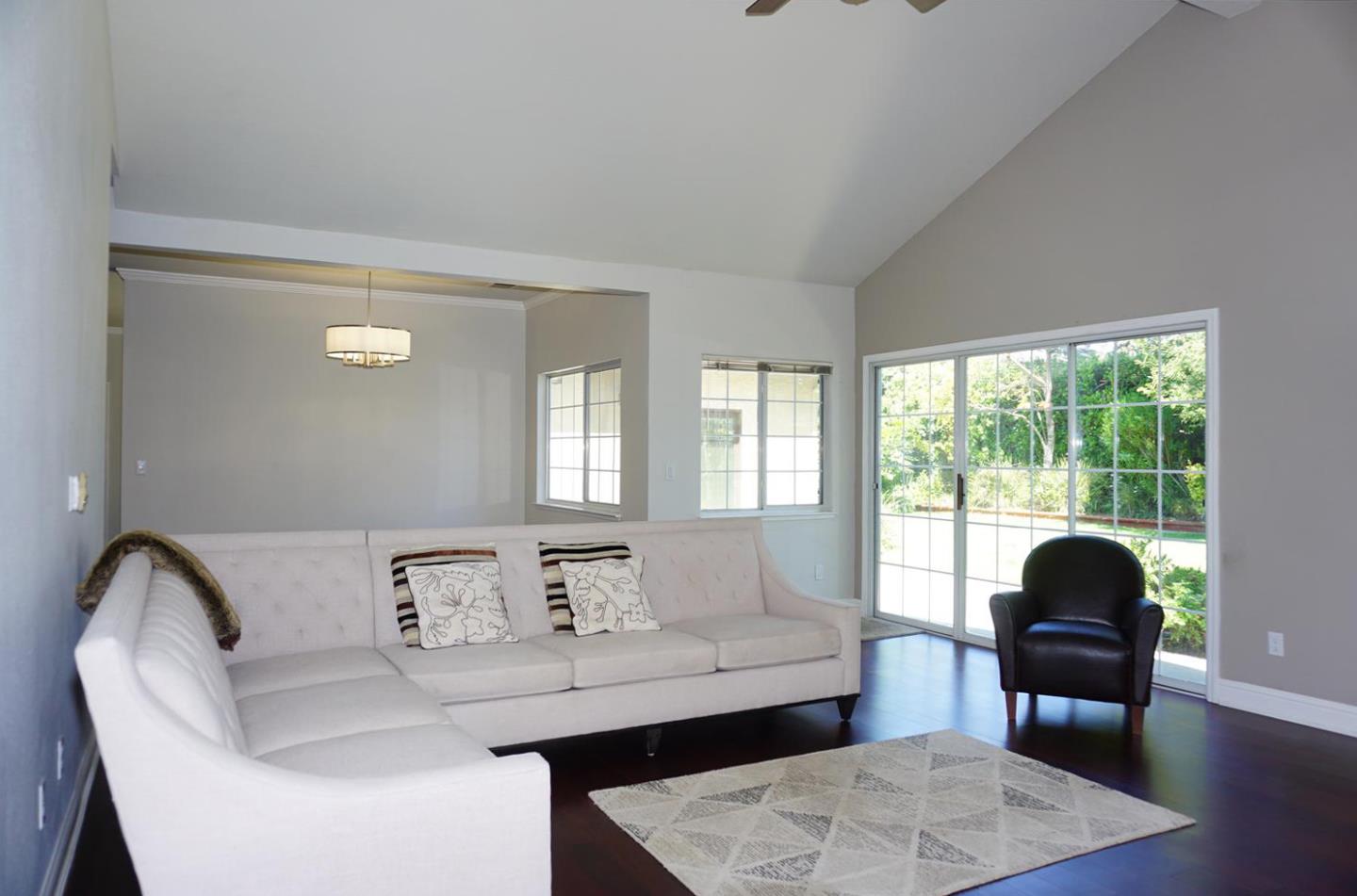 Detail Gallery Image 15 of 19 For 20385 Silverado Ave, Cupertino,  CA 95014 - 4 Beds | 2/1 Baths