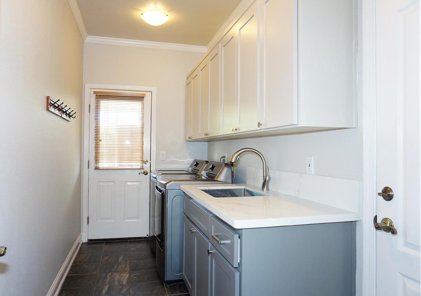 Detail Gallery Image 17 of 19 For 20385 Silverado Ave, Cupertino,  CA 95014 - 4 Beds | 2/1 Baths
