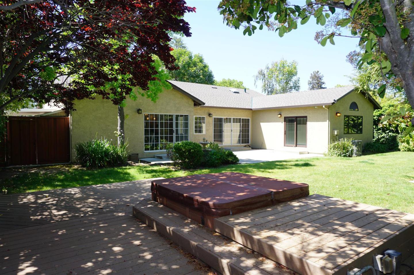 Detail Gallery Image 18 of 19 For 20385 Silverado Ave, Cupertino,  CA 95014 - 4 Beds | 2/1 Baths