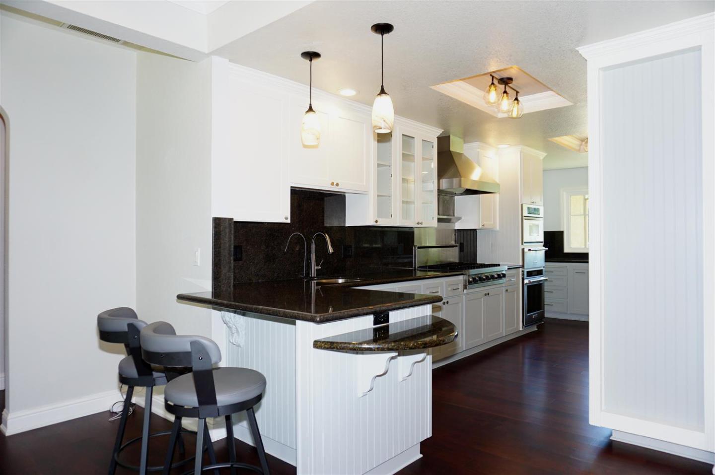 Detail Gallery Image 4 of 19 For 20385 Silverado Ave, Cupertino,  CA 95014 - 4 Beds | 2/1 Baths