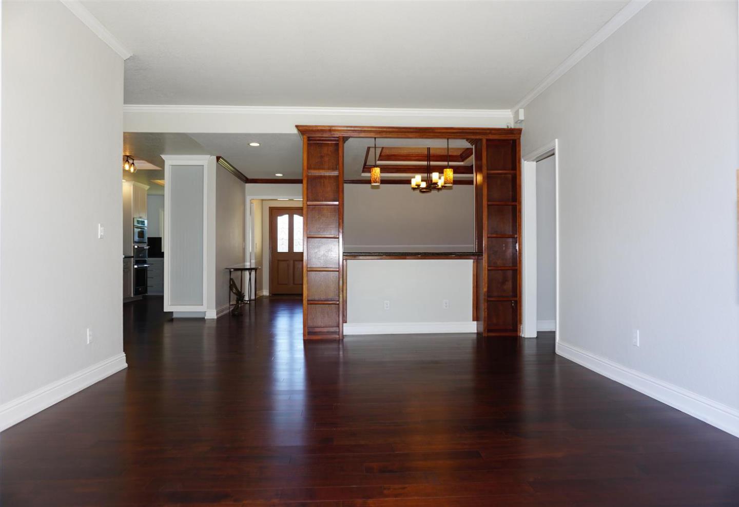 Detail Gallery Image 7 of 19 For 20385 Silverado Ave, Cupertino,  CA 95014 - 4 Beds | 2/1 Baths