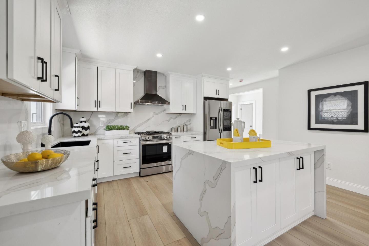 Detail Gallery Image 17 of 70 For 188 S Bernardo Ave, Sunnyvale,  CA 94086 - 3 Beds | 3 Baths