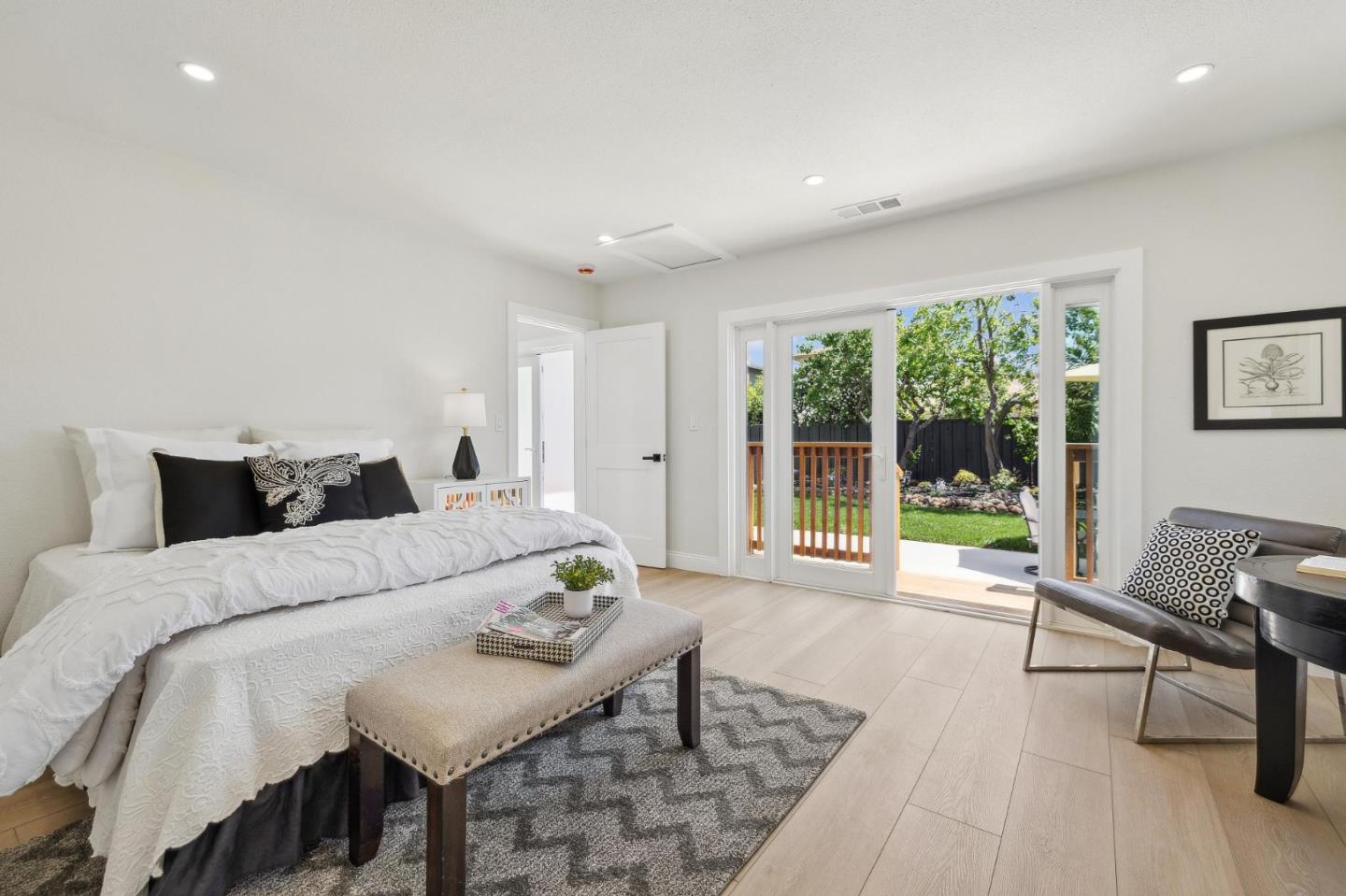 Detail Gallery Image 24 of 70 For 188 S Bernardo Ave, Sunnyvale,  CA 94086 - 3 Beds | 3 Baths