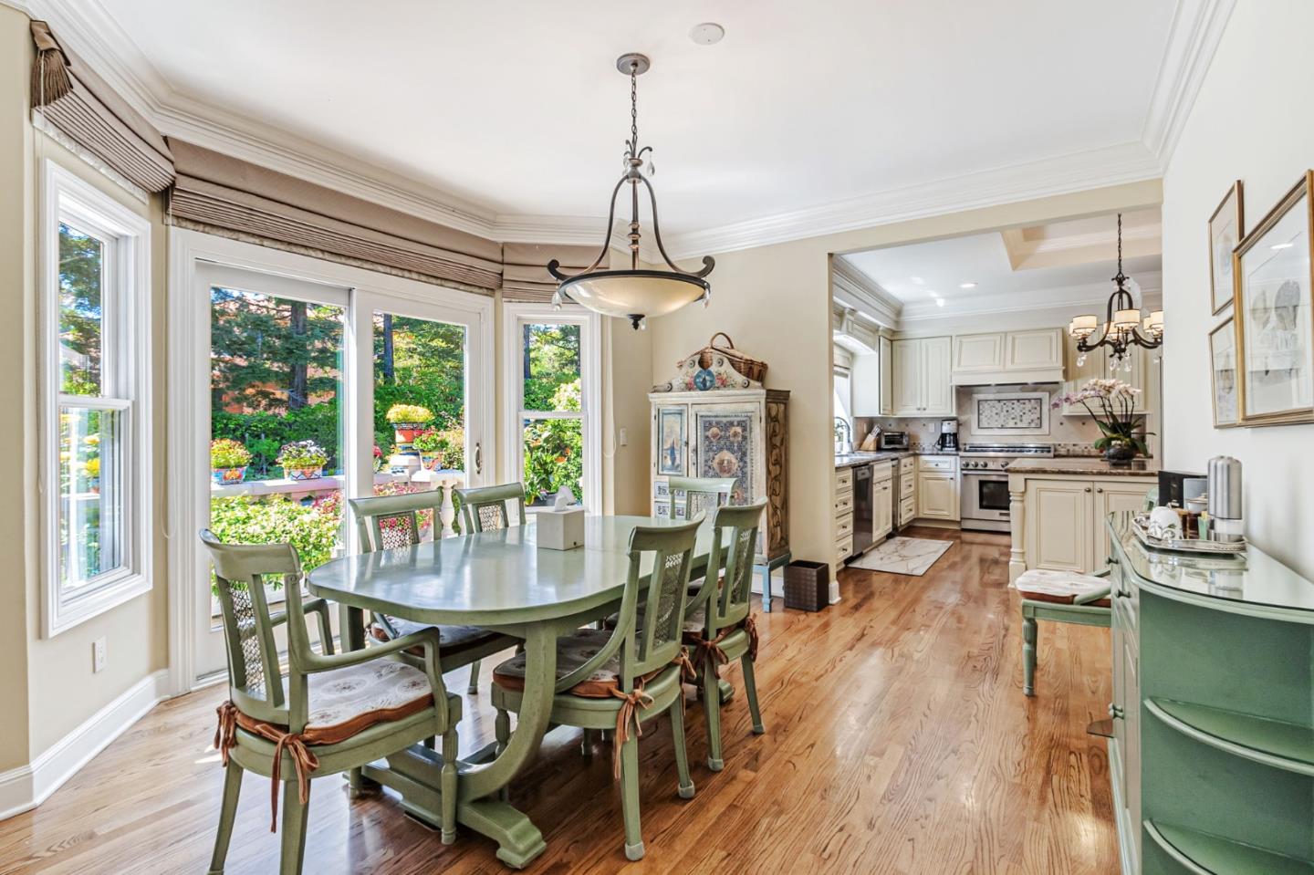 Detail Gallery Image 18 of 69 For 12308 Crayside Ln, Saratoga,  CA 95070 - 5 Beds | 4/2 Baths