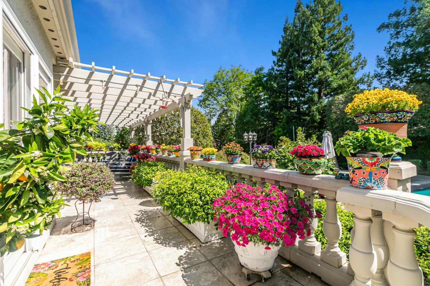 Detail Gallery Image 26 of 69 For 12308 Crayside Ln, Saratoga,  CA 95070 - 5 Beds | 4/2 Baths