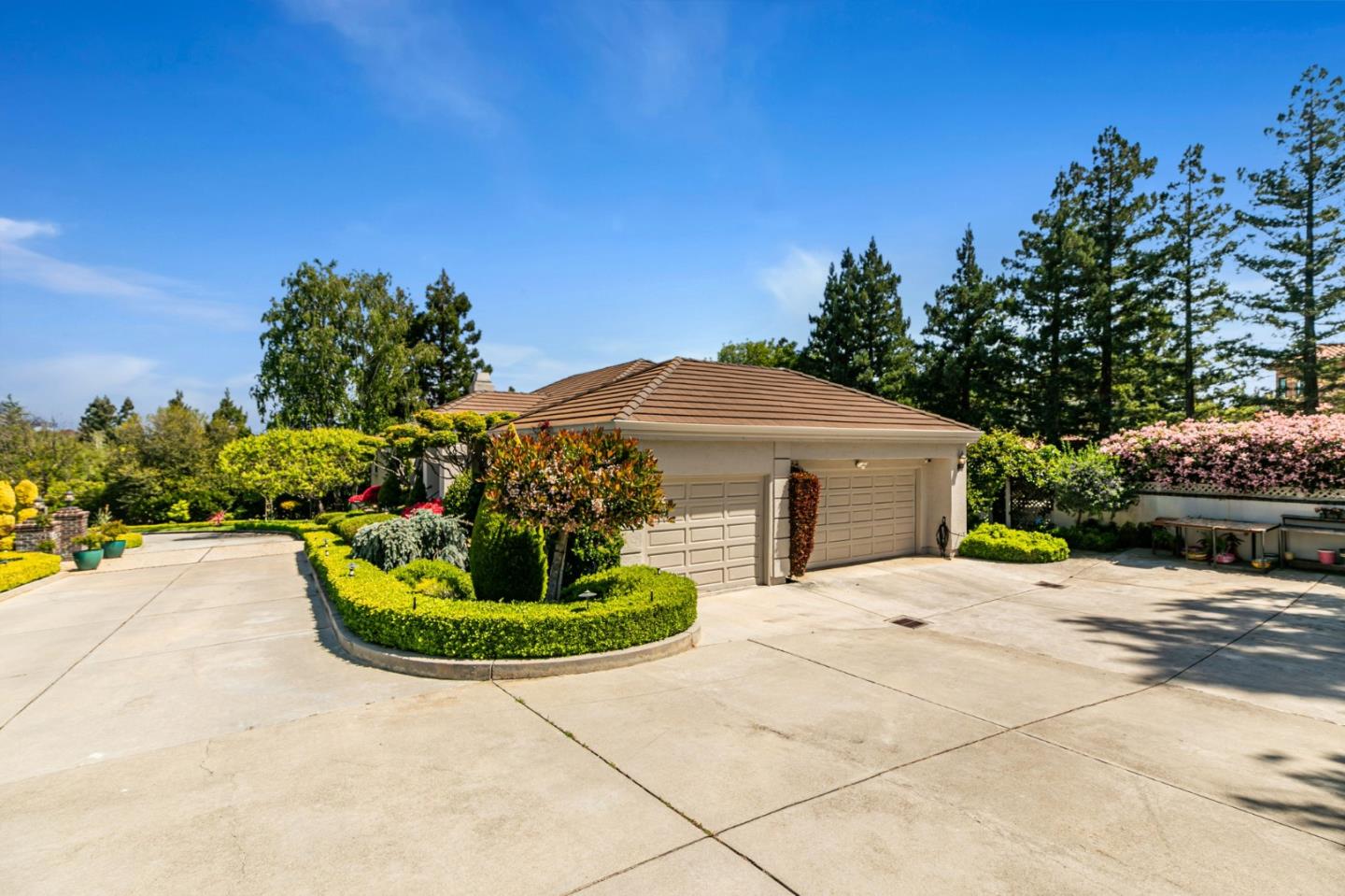 Detail Gallery Image 34 of 69 For 12308 Crayside Ln, Saratoga,  CA 95070 - 5 Beds | 4/2 Baths