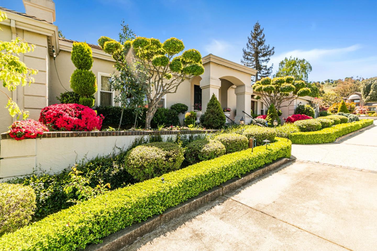 Detail Gallery Image 7 of 69 For 12308 Crayside Ln, Saratoga,  CA 95070 - 5 Beds | 4/2 Baths