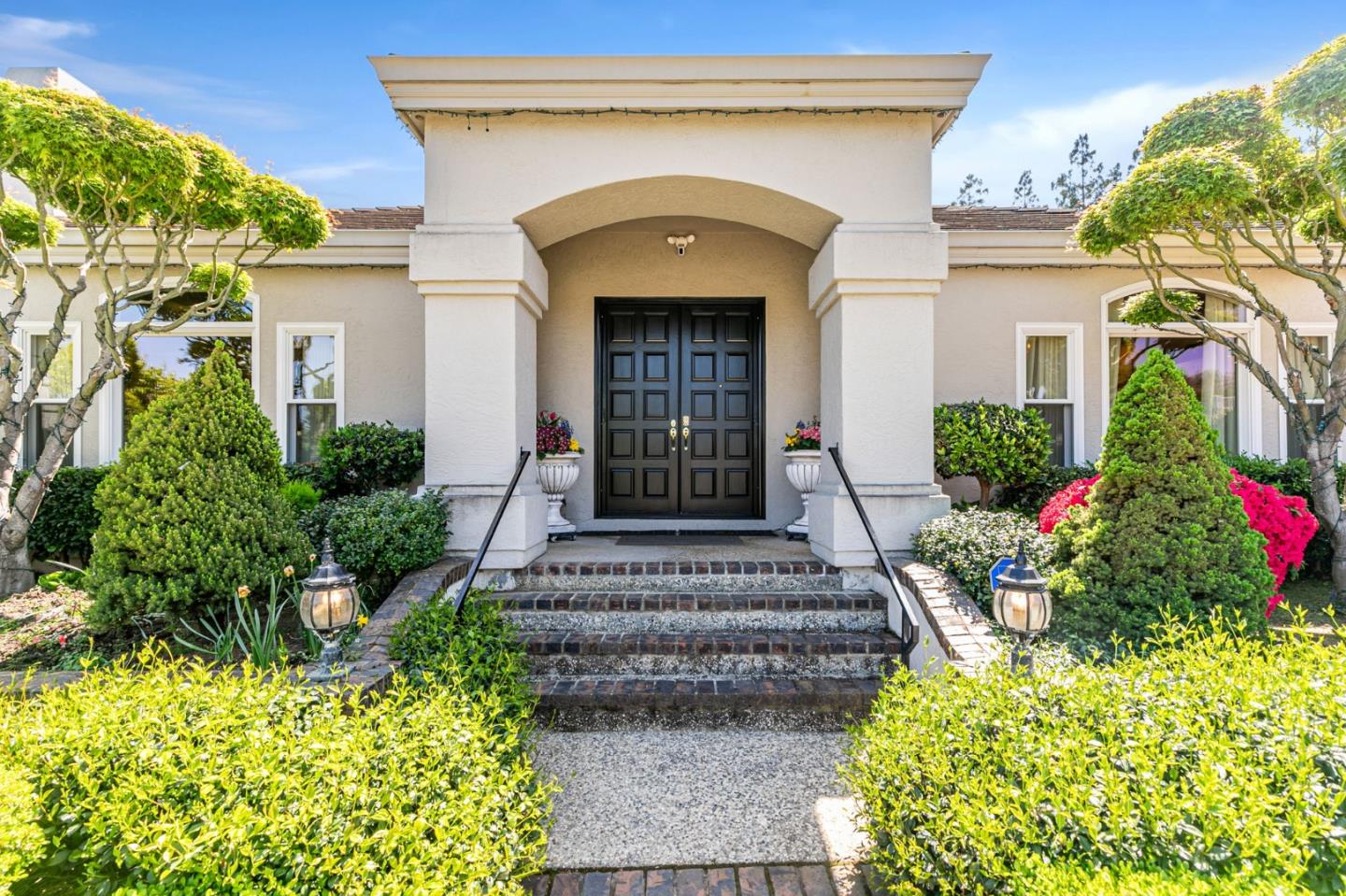 Detail Gallery Image 8 of 69 For 12308 Crayside Ln, Saratoga,  CA 95070 - 5 Beds | 4/2 Baths
