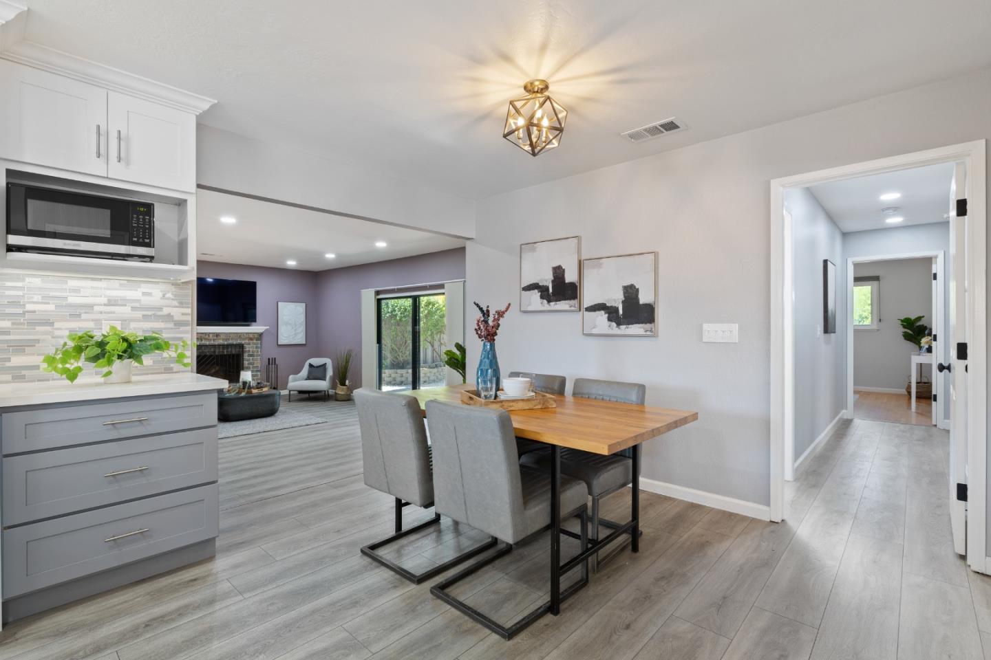 Detail Gallery Image 10 of 25 For 1573 Mallard Way, Sunnyvale,  CA 94087 - 4 Beds | 2 Baths