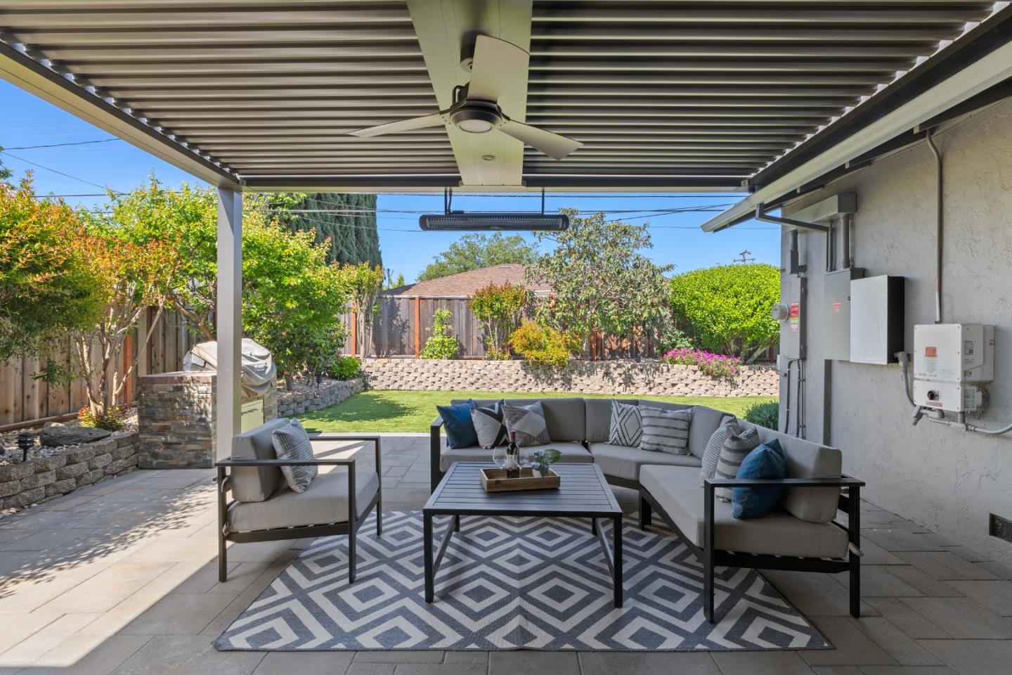 Detail Gallery Image 20 of 25 For 1573 Mallard Way, Sunnyvale,  CA 94087 - 4 Beds | 2 Baths