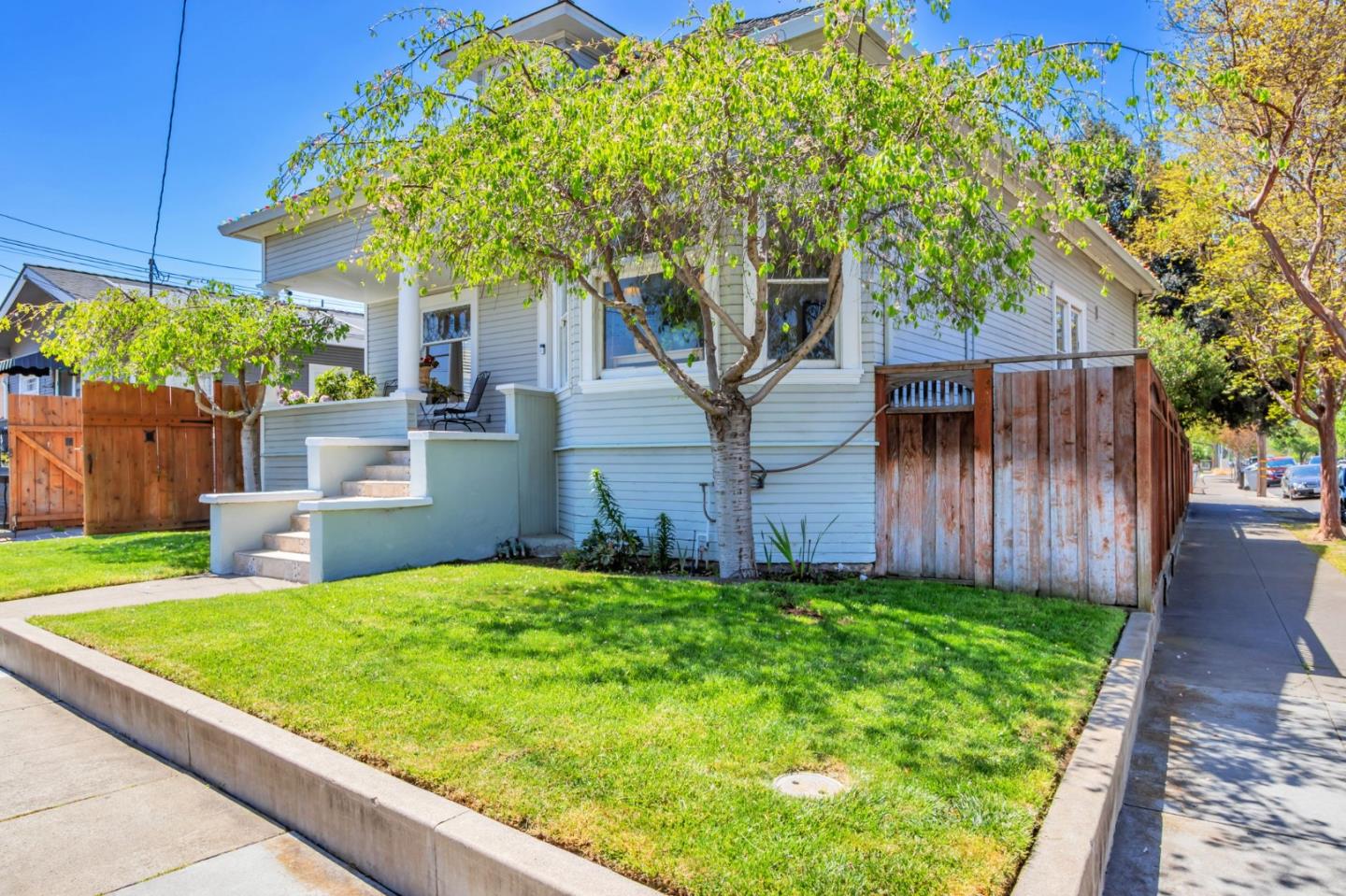 Detail Gallery Image 1 of 34 For 1101 Vine St, San Jose,  CA 95110 - 3 Beds | 1 Baths