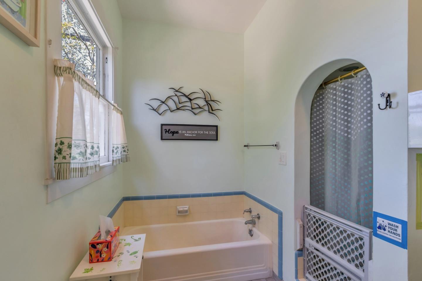 Detail Gallery Image 28 of 34 For 1101 Vine St, San Jose,  CA 95110 - 3 Beds | 1 Baths