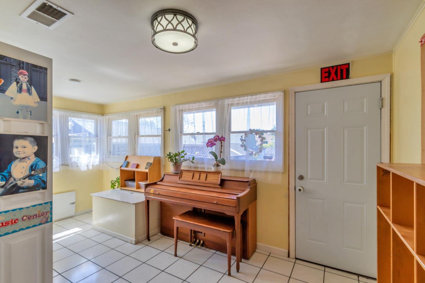 Detail Gallery Image 30 of 34 For 1101 Vine St, San Jose,  CA 95110 - 3 Beds | 1 Baths