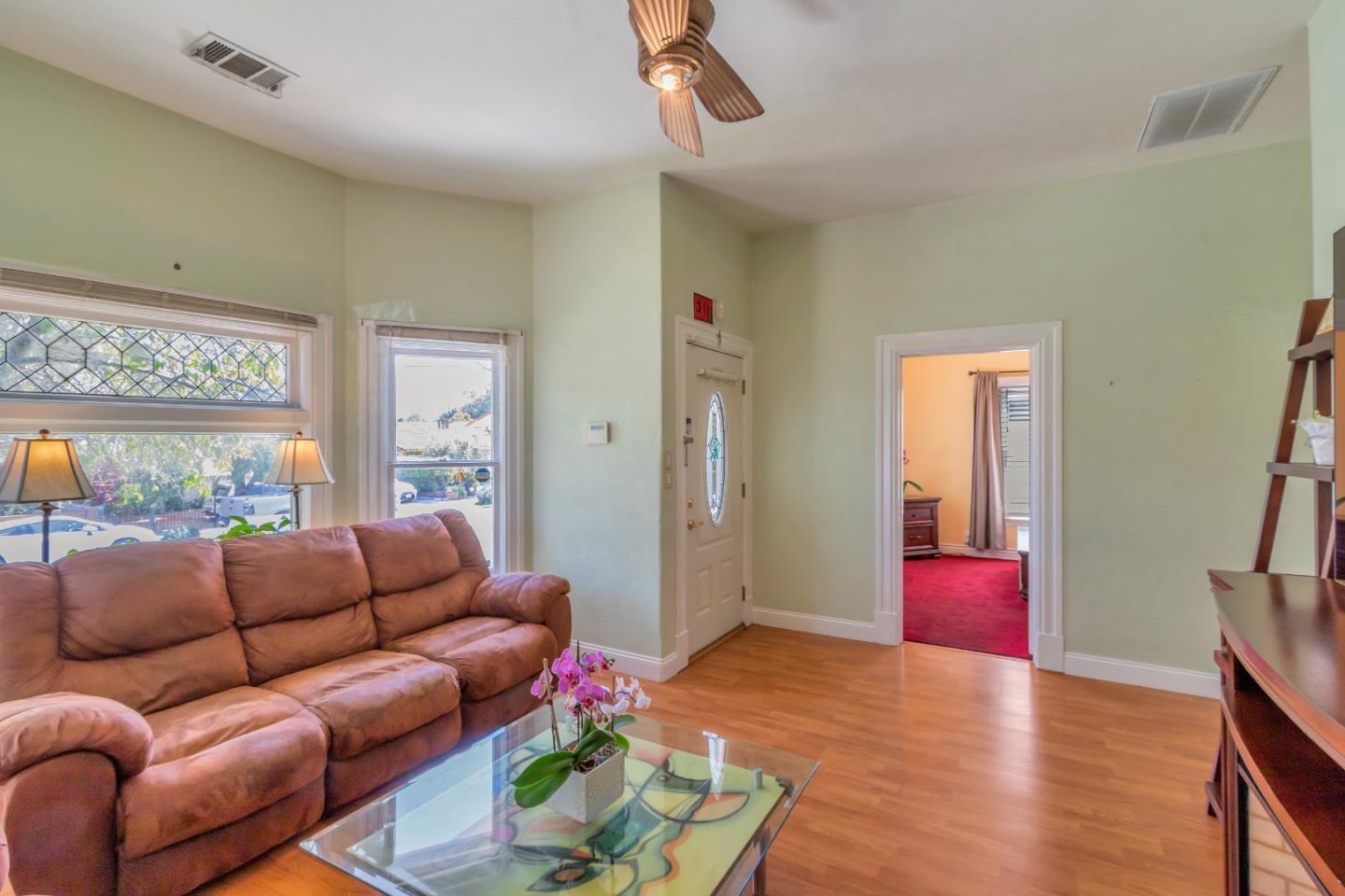 Detail Gallery Image 7 of 34 For 1101 Vine St, San Jose,  CA 95110 - 3 Beds | 1 Baths