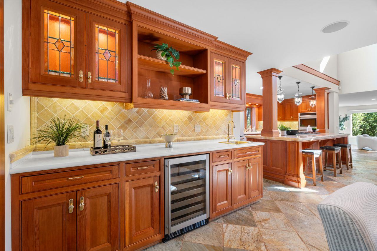 Detail Gallery Image 19 of 73 For 23447 Skyview Ter, Los Gatos,  CA 95033 - 3 Beds | 4 Baths