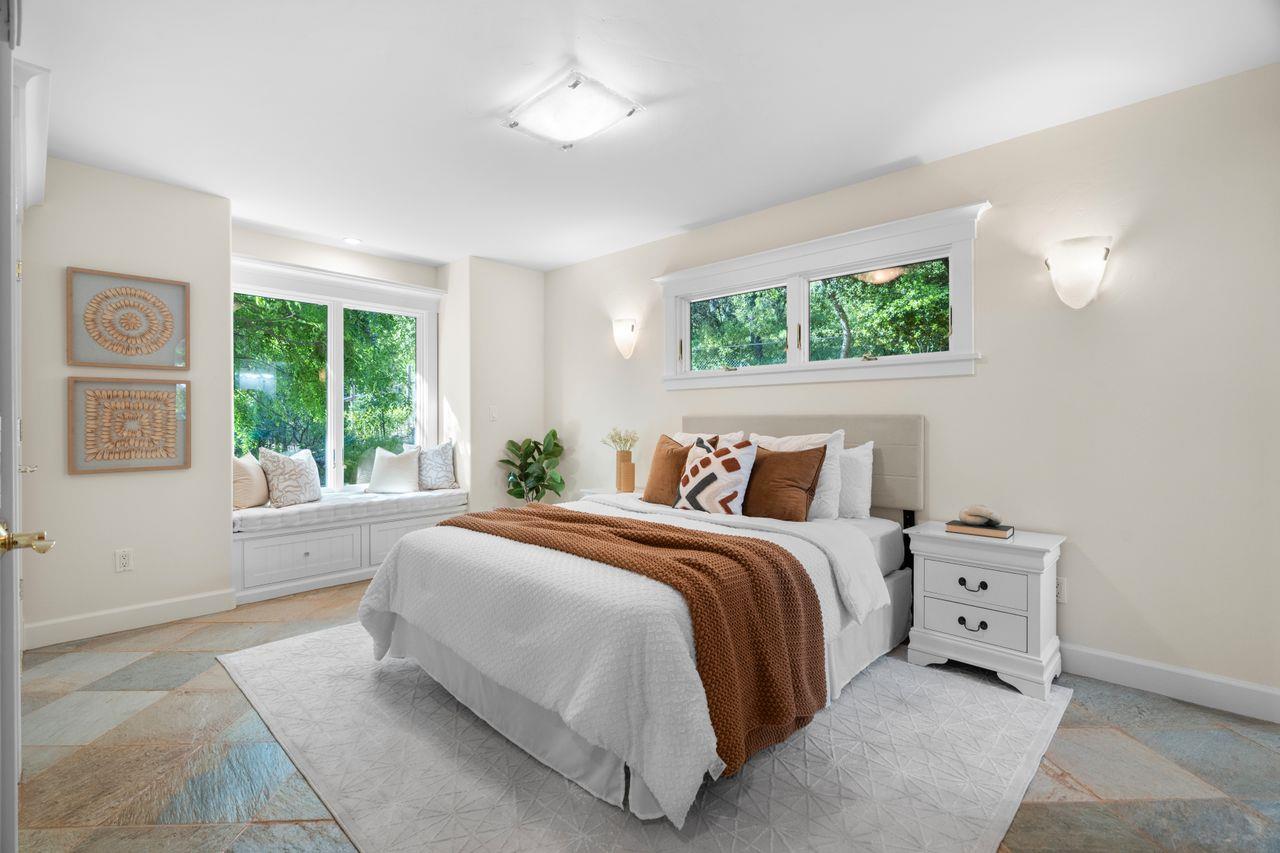 Detail Gallery Image 24 of 73 For 23447 Skyview Ter, Los Gatos,  CA 95033 - 3 Beds | 4 Baths