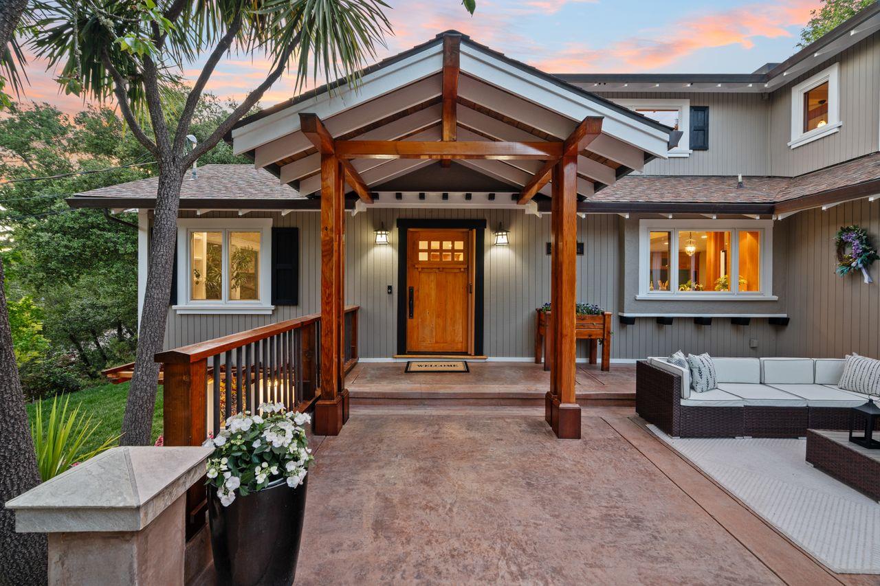 Detail Gallery Image 3 of 73 For 23447 Skyview Ter, Los Gatos,  CA 95033 - 3 Beds | 4 Baths