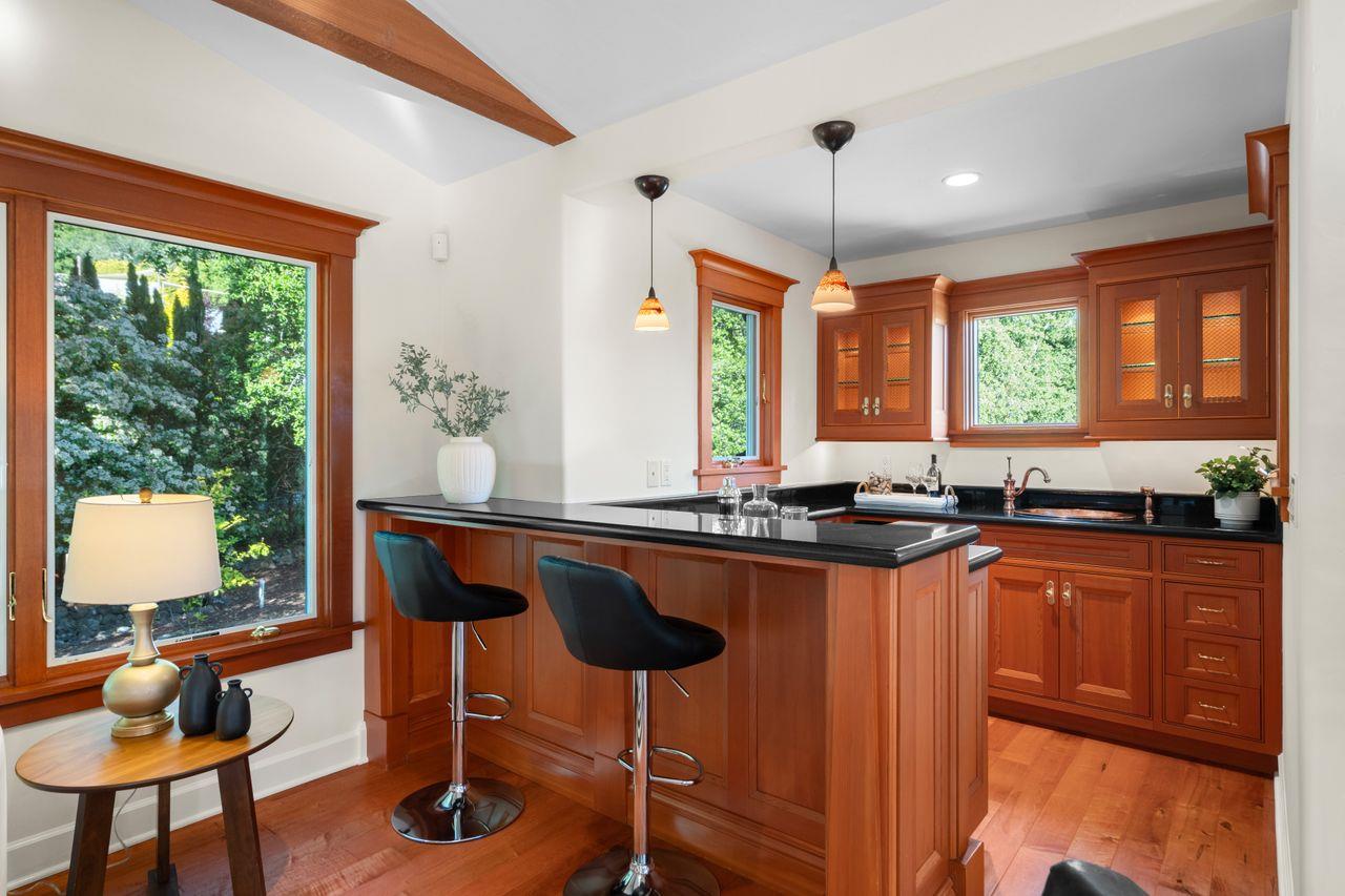 Detail Gallery Image 31 of 73 For 23447 Skyview Ter, Los Gatos,  CA 95033 - 3 Beds | 4 Baths