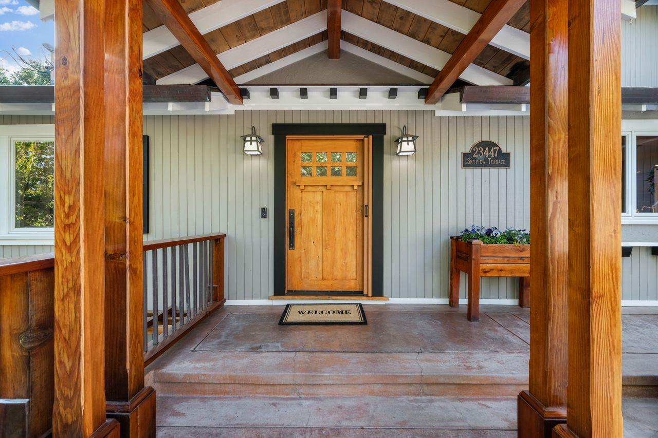 Detail Gallery Image 4 of 73 For 23447 Skyview Ter, Los Gatos,  CA 95033 - 3 Beds | 4 Baths