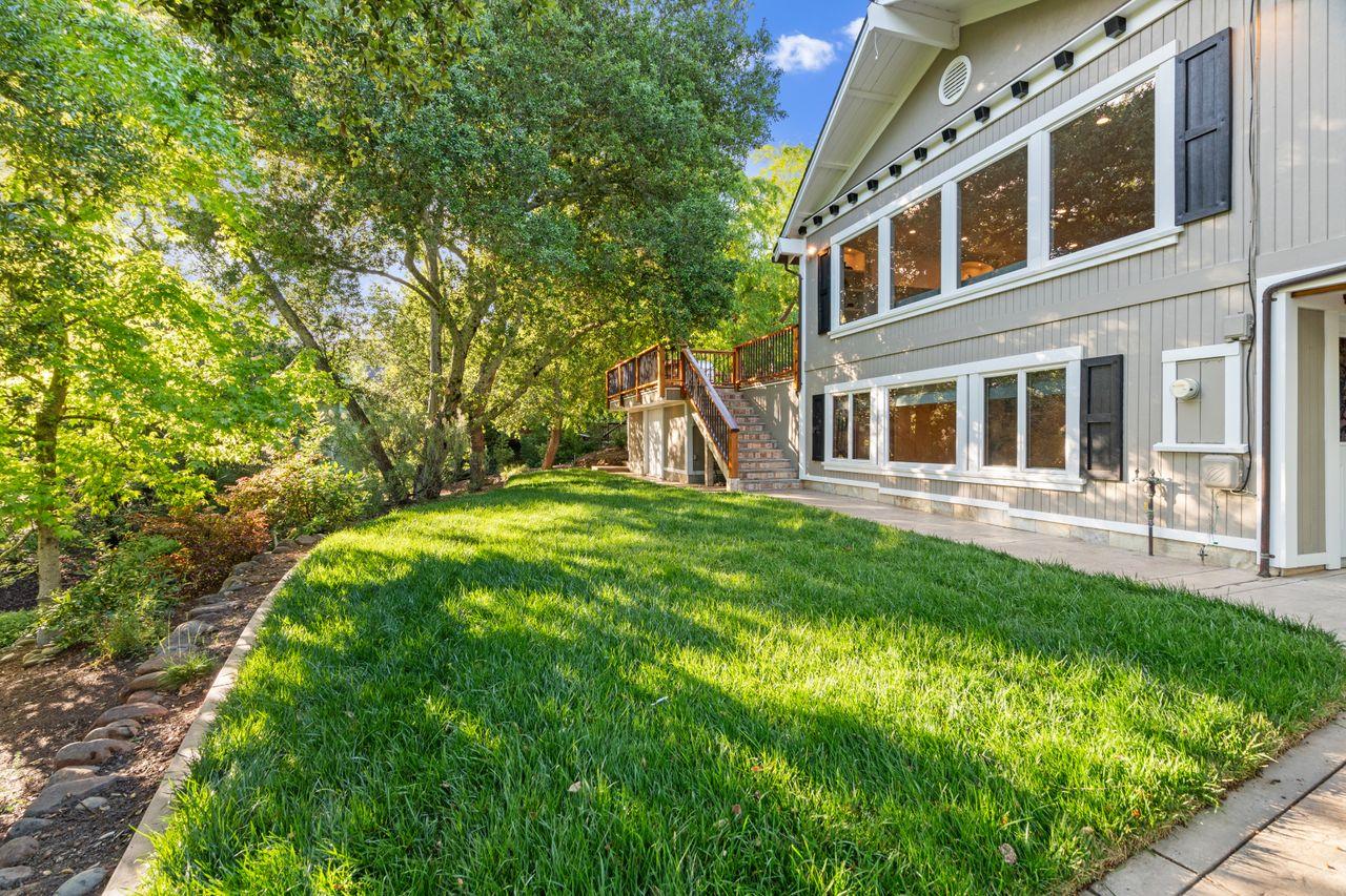Detail Gallery Image 50 of 73 For 23447 Skyview Ter, Los Gatos,  CA 95033 - 3 Beds | 4 Baths