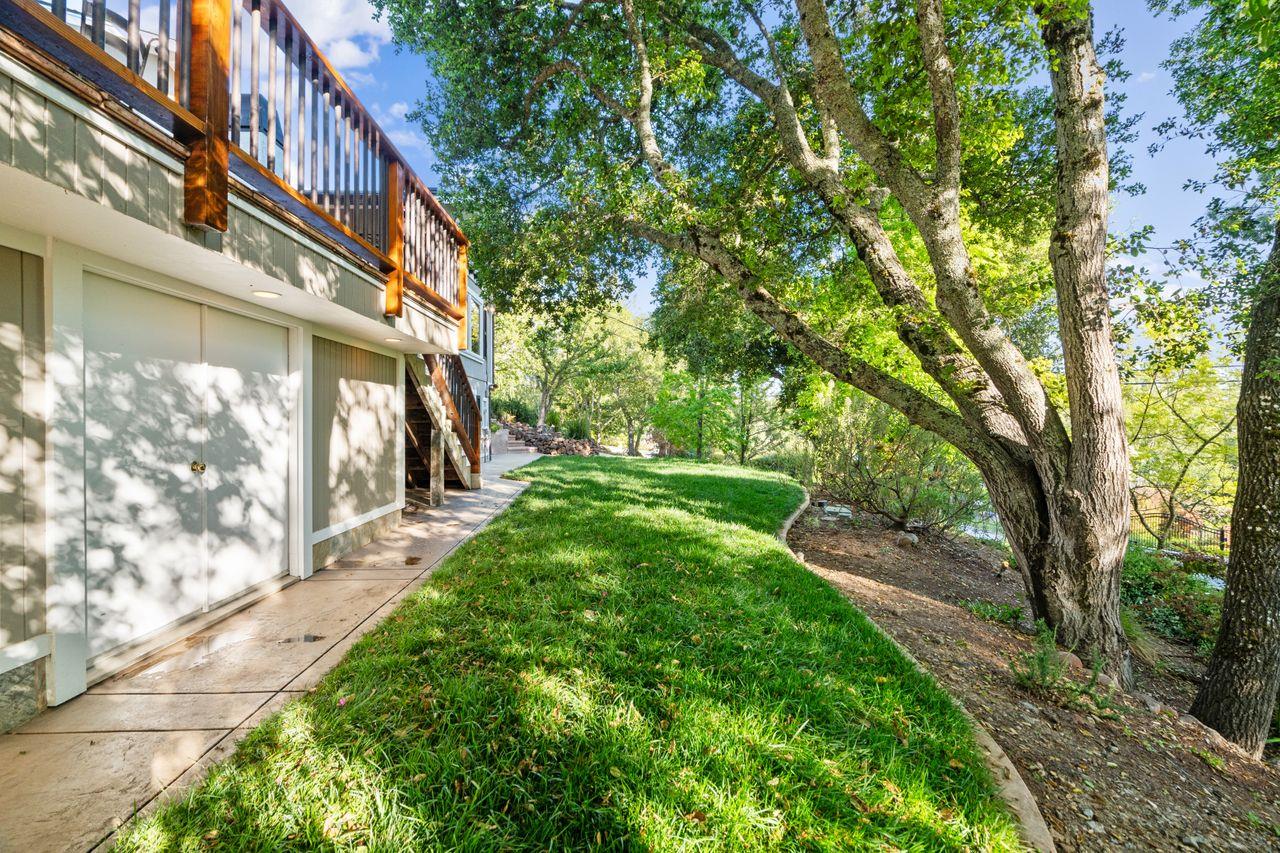 Detail Gallery Image 51 of 73 For 23447 Skyview Ter, Los Gatos,  CA 95033 - 3 Beds | 4 Baths