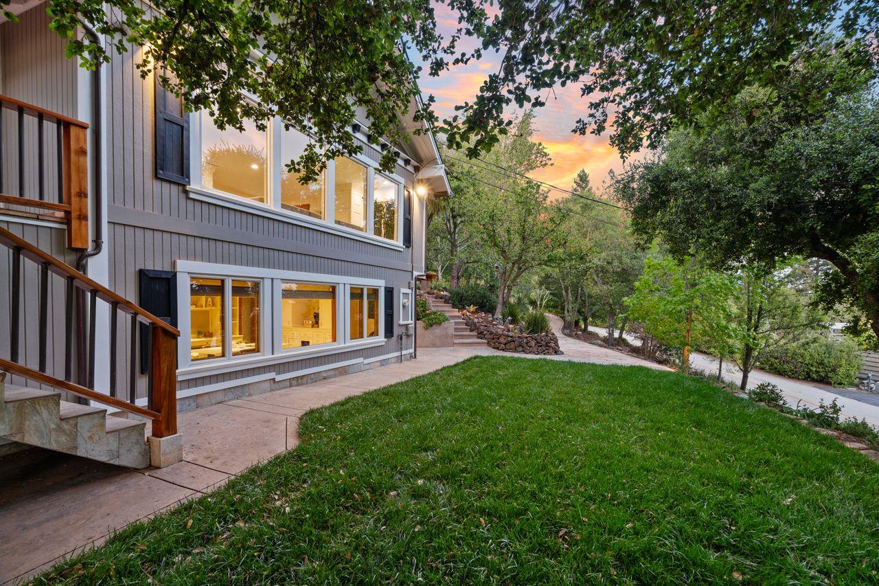 Detail Gallery Image 52 of 73 For 23447 Skyview Ter, Los Gatos,  CA 95033 - 3 Beds | 4 Baths