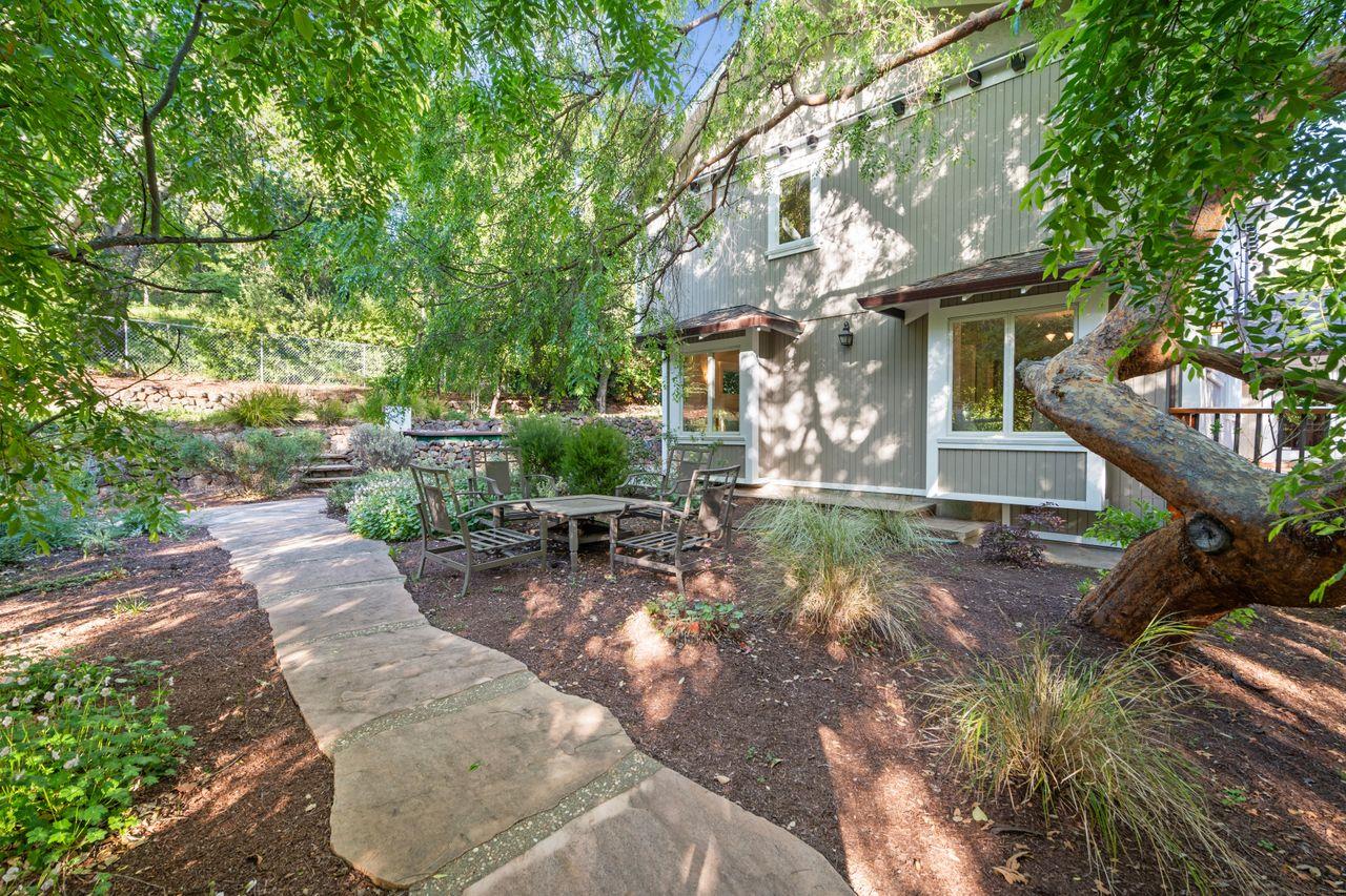 Detail Gallery Image 56 of 73 For 23447 Skyview Ter, Los Gatos,  CA 95033 - 3 Beds | 4 Baths