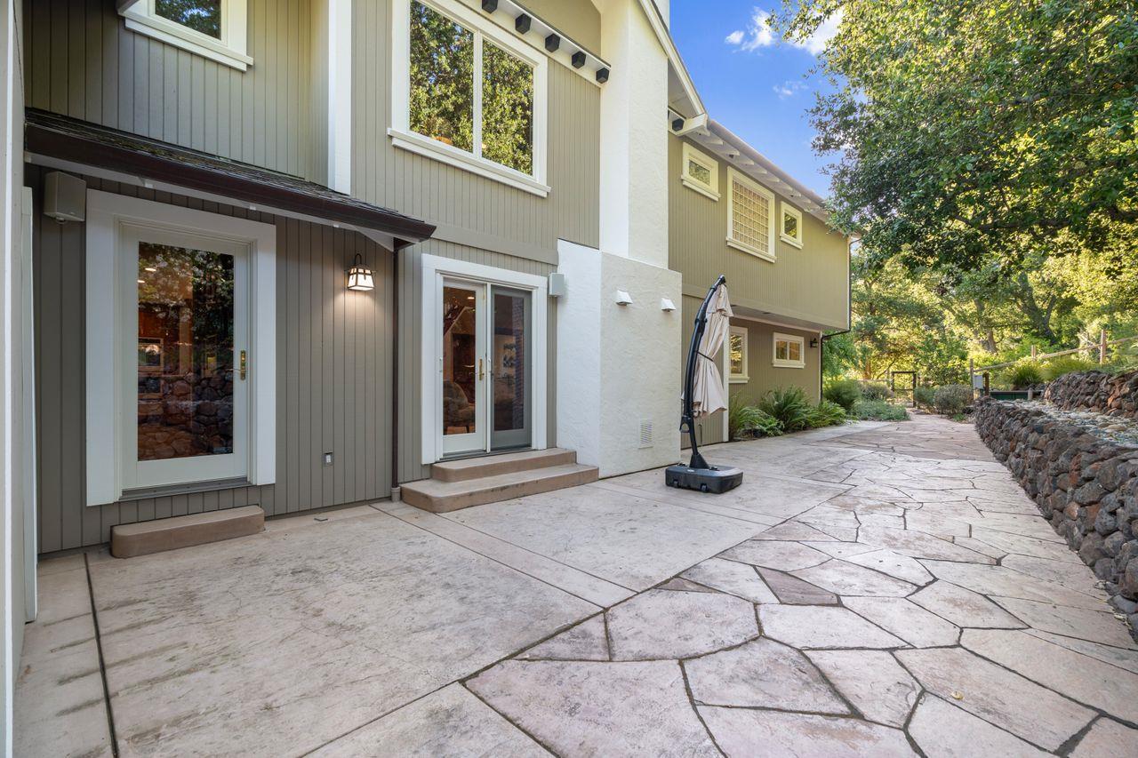 Detail Gallery Image 62 of 73 For 23447 Skyview Ter, Los Gatos,  CA 95033 - 3 Beds | 4 Baths