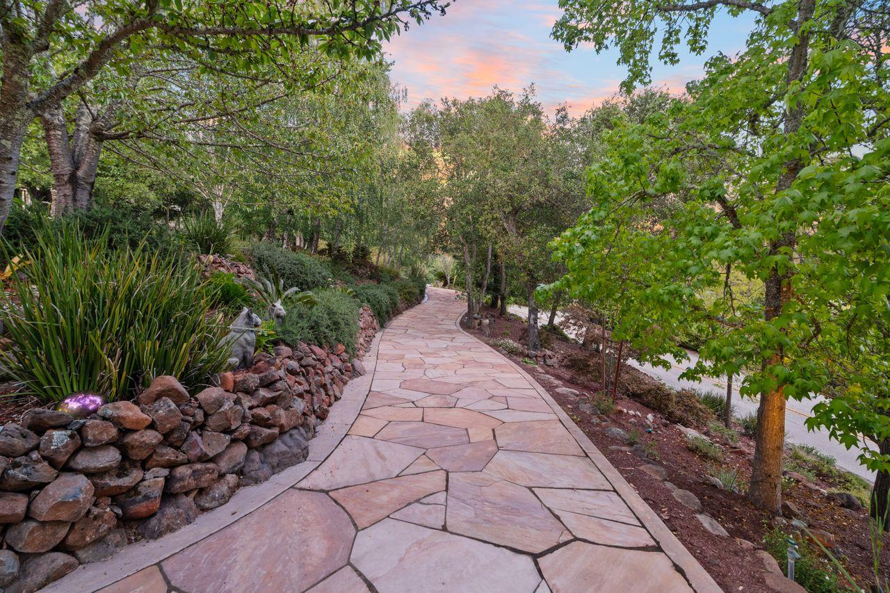 Detail Gallery Image 64 of 73 For 23447 Skyview Ter, Los Gatos,  CA 95033 - 3 Beds | 4 Baths