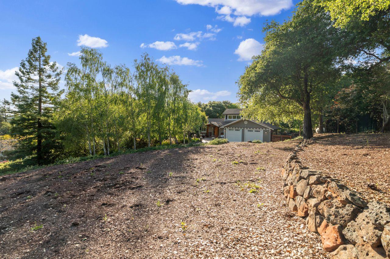 Detail Gallery Image 65 of 73 For 23447 Skyview Ter, Los Gatos,  CA 95033 - 3 Beds | 4 Baths