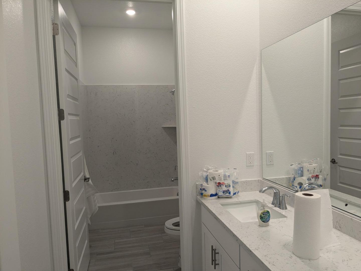 Detail Gallery Image 10 of 11 For 4860 Royal Lily Ave, Roseville,  CA 95747 - 4 Beds | 3/1 Baths