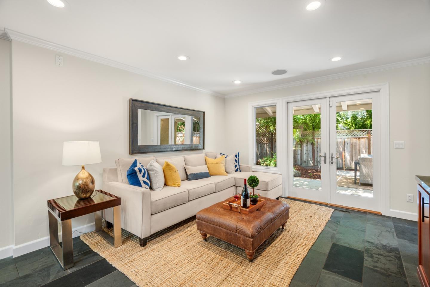 Detail Gallery Image 10 of 34 For 137 Fairmead Ln, Los Gatos,  CA 95032 - 4 Beds | 3 Baths