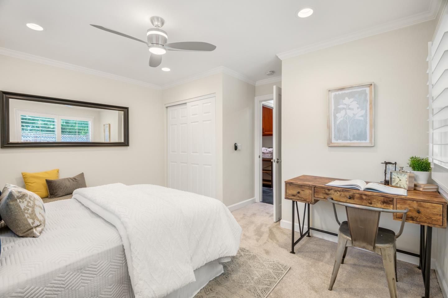 Detail Gallery Image 14 of 34 For 137 Fairmead Ln, Los Gatos,  CA 95032 - 4 Beds | 3 Baths