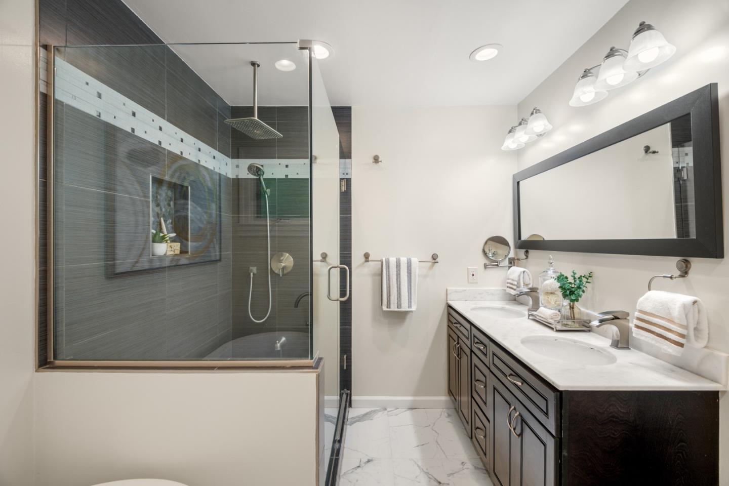 Detail Gallery Image 20 of 34 For 137 Fairmead Ln, Los Gatos,  CA 95032 - 4 Beds | 3 Baths