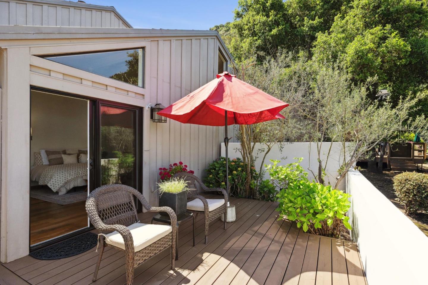 Detail Gallery Image 23 of 27 For 9583 Redwood Ct, Carmel,  CA 93923 - 3 Beds | 3/1 Baths