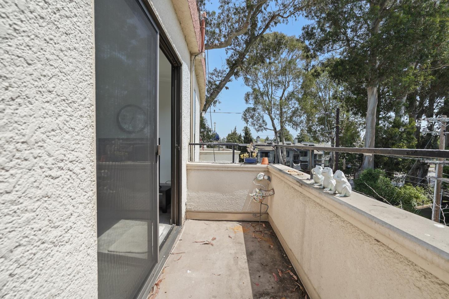 Detail Gallery Image 10 of 34 For 1500 Willow Ave #301,  Burlingame,  CA 94010 - 2 Beds | 2 Baths