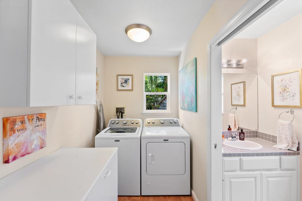 Detail Gallery Image 16 of 42 For 152 Myrtle St, Santa Cruz,  CA 95060 - 3 Beds | 2/1 Baths