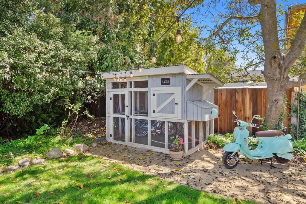 Detail Gallery Image 31 of 42 For 152 Myrtle St, Santa Cruz,  CA 95060 - 3 Beds | 2/1 Baths