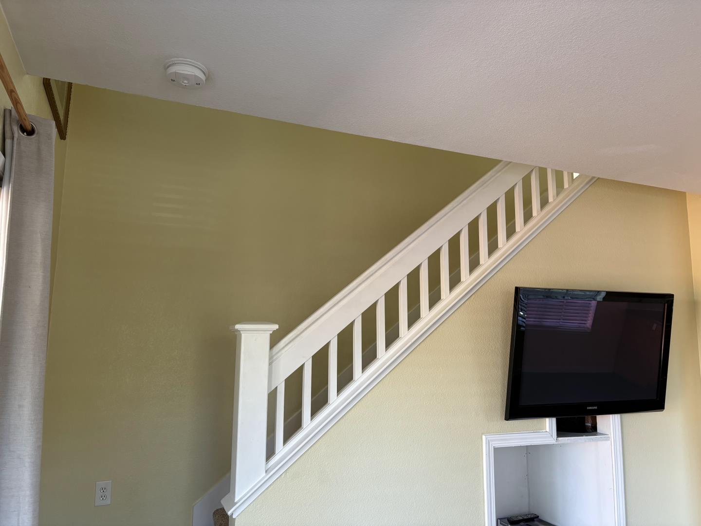 Detail Gallery Image 11 of 23 For 1605 Hermocilla Way, San Jose,  CA 95116 - 3 Beds | 2/1 Baths
