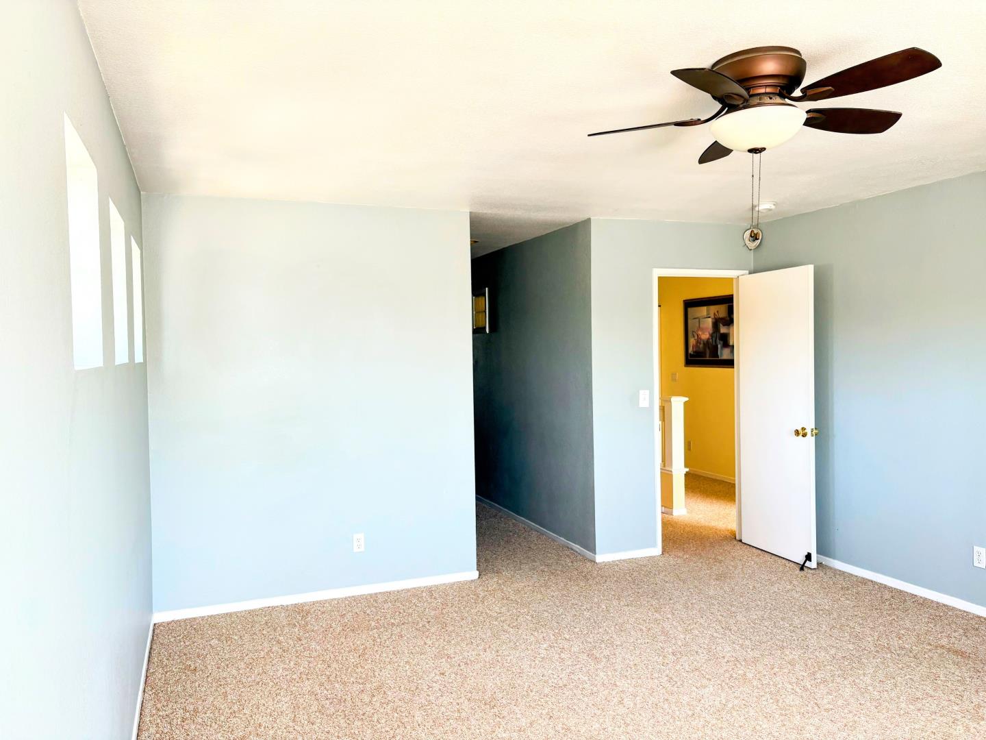 Detail Gallery Image 13 of 23 For 1605 Hermocilla Way, San Jose,  CA 95116 - 3 Beds | 2/1 Baths